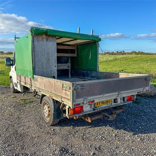 Fiat Ducato 35L ladvogn - Camion plateau: photos 3 Fiat Ducato 35L ladvogn - Camion plateau: photos 3