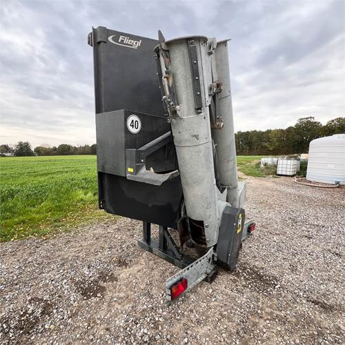 Fliegl ULS 400/500 - Matériel d'élevage: photos 5 Fliegl ULS 400/500 - Matériel d'élevage: photos 5