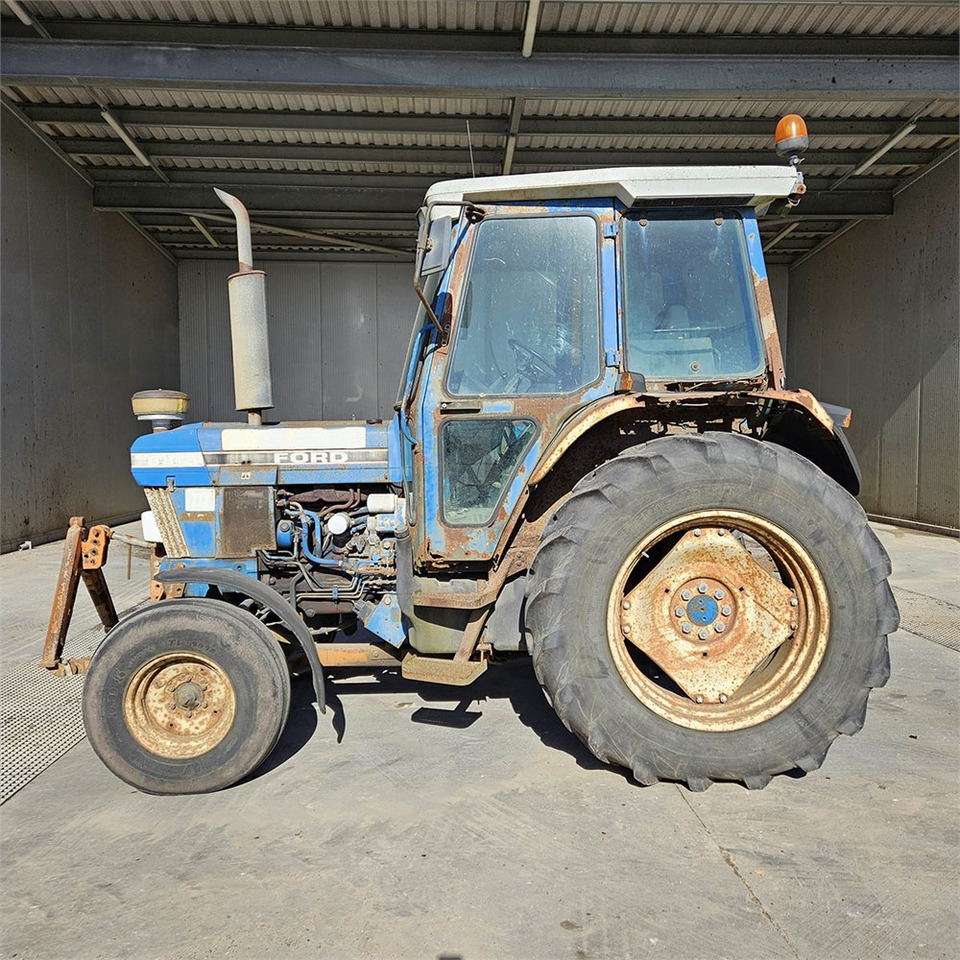 Ford 6810 - Tracteur agricole: photos 2 Ford 6810 - Tracteur agricole: photos 2