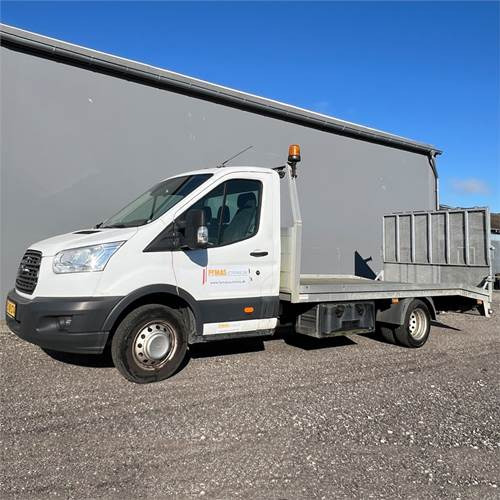 Ford Transit 2.0 Tdci - Camion plateau: photos 4 Ford Transit 2.0 Tdci - Camion plateau: photos 4