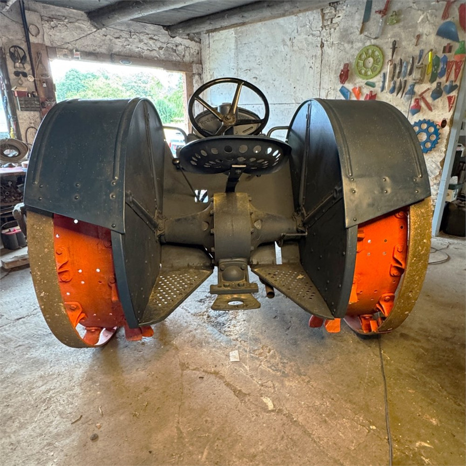 Fordson N - Tracteur agricole: photos 3 Fordson N - Tracteur agricole: photos 3