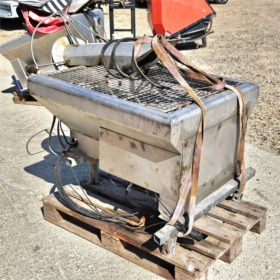 HA Fog GAR JK 170 EL - Epandeur de sable: photos 3 HA Fog GAR JK 170 EL - Epandeur de sable: photos 3