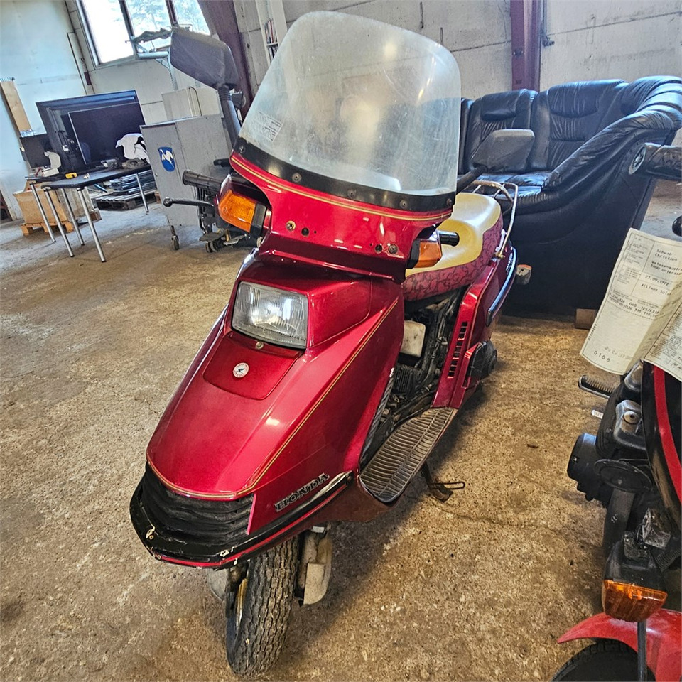 Motocyclette Honda 250 Spacy: photos 6