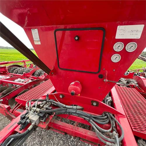 Semoir/ Planteuse Horsch Pronto 8 DC: photos 12 Semoir/ Planteuse Horsch Pronto 8 DC: photos 12