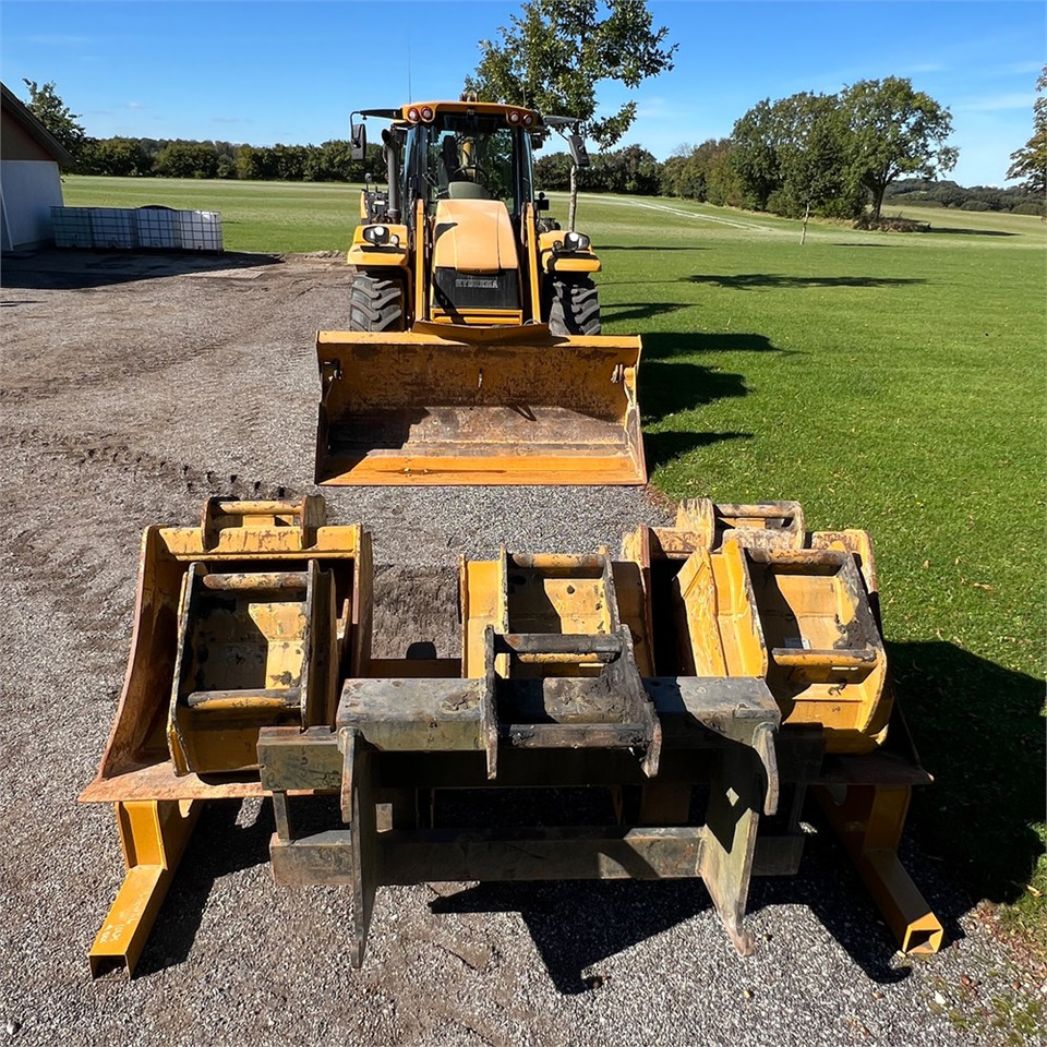 Tractopelle Hydrema 906 F: photos 41