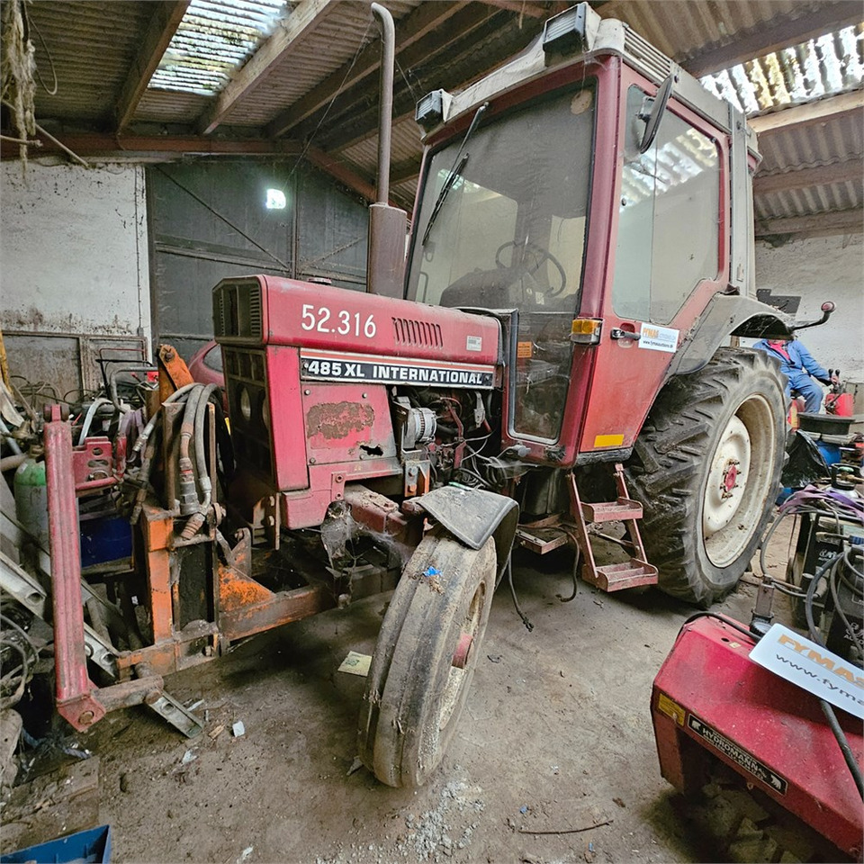 IH 485 XL - Tracteur agricole: photos 1 IH 485 XL - Tracteur agricole: photos 1