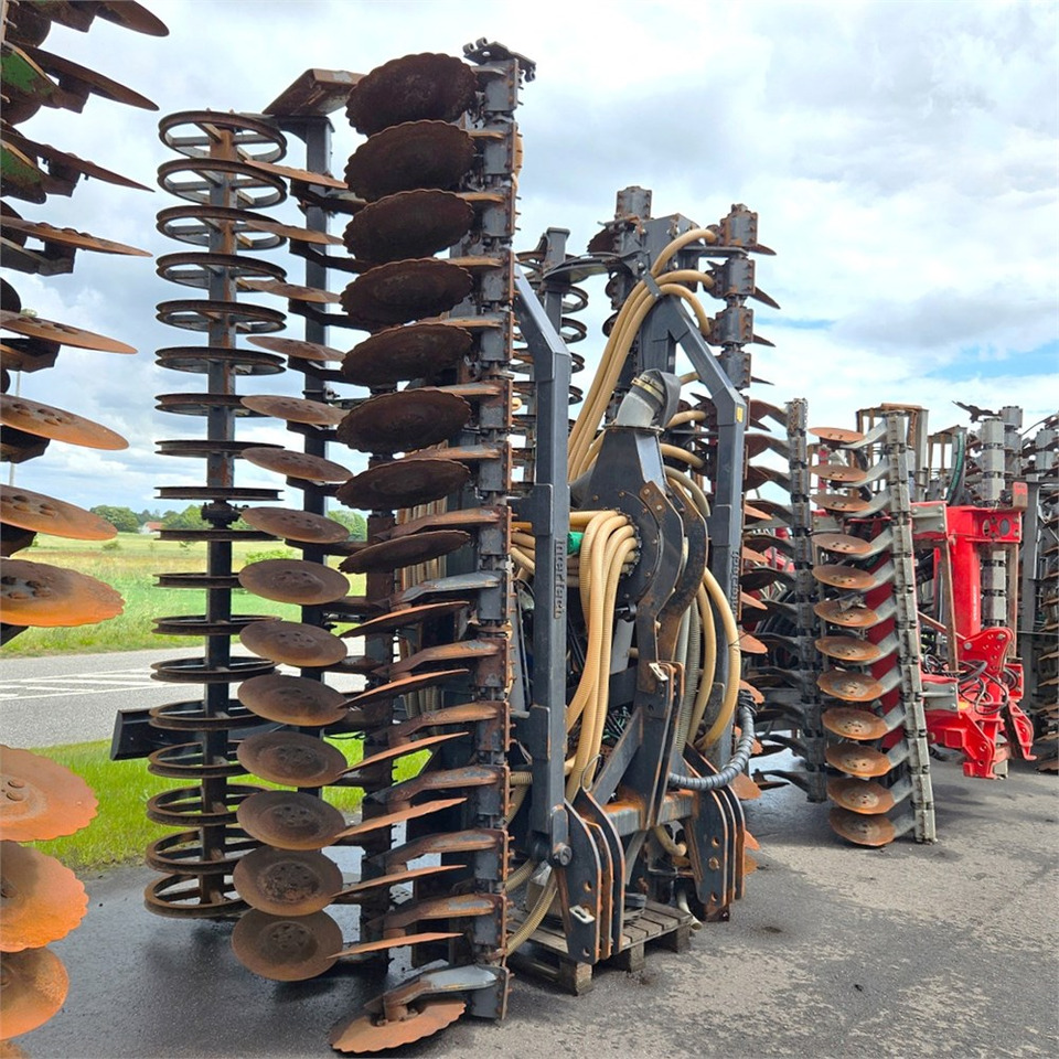 Intertech 7,5m - Epandeurs: photos 3 Intertech 7,5m - Epandeurs: photos 3