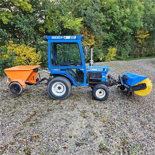 Iseki 2140 - Tracteur communal: photos 3 Iseki 2140 - Tracteur communal: photos 3