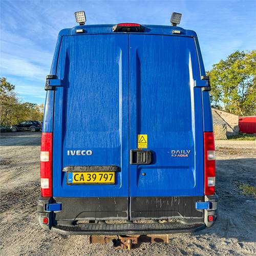 Iveco 35C15AV (12,0M3) EU4 - Fourgon utilitaire: photos 5 Iveco 35C15AV (12,0M3) EU4 - Fourgon utilitaire: photos 5