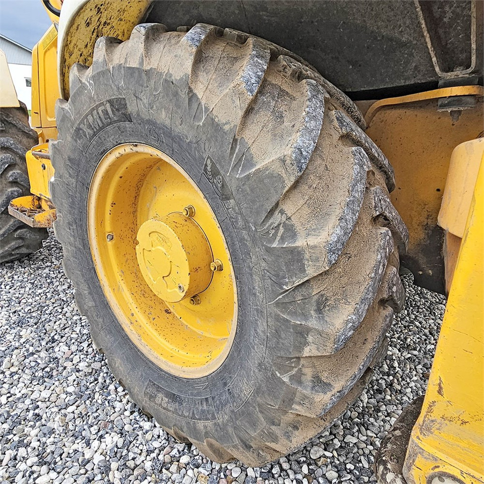 Tractopelle JCB 4 CX: photos 49