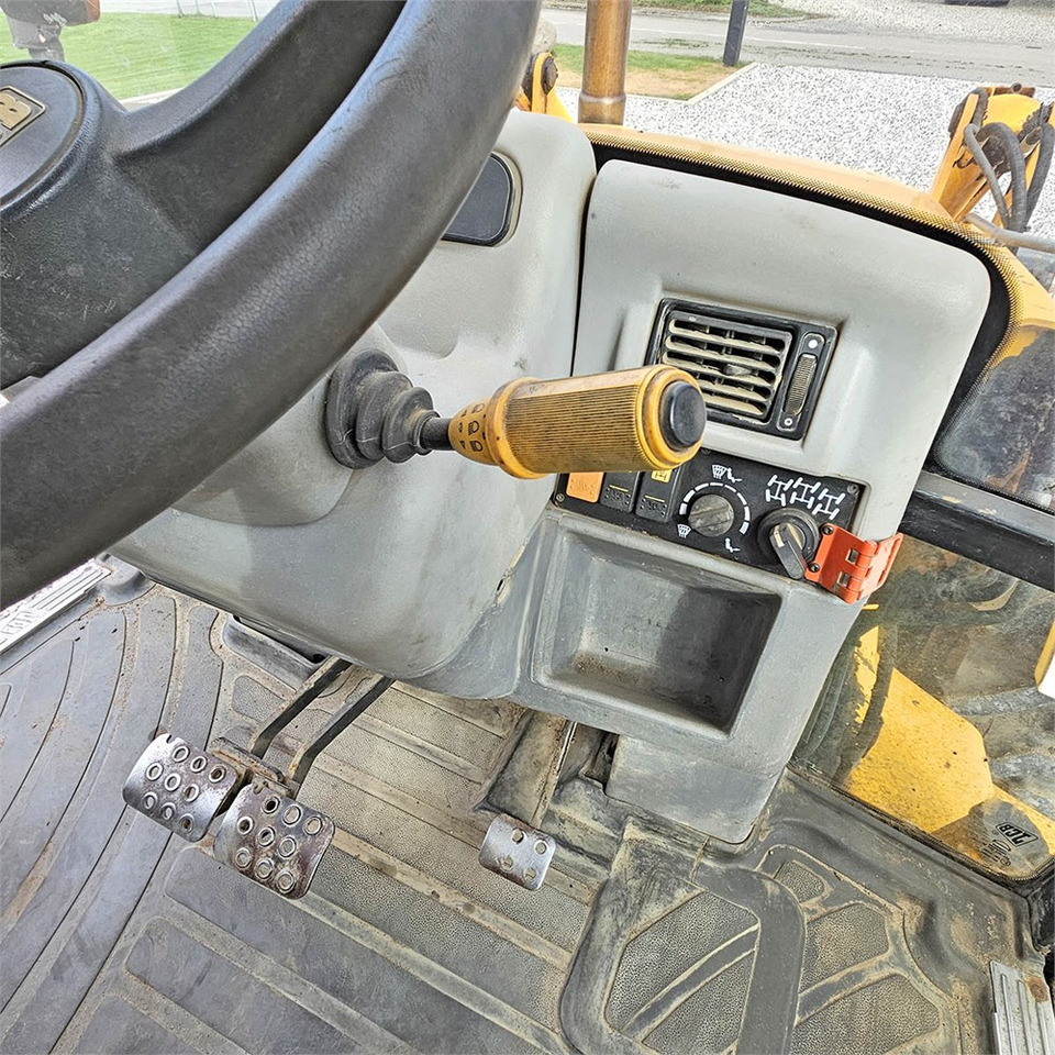 Tractopelle JCB 4 CX: photos 25