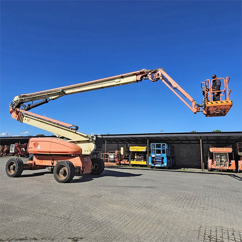 JLG 1250 AJP - Nacelle articulée: photos 1 JLG 1250 AJP - Nacelle articulée: photos 1