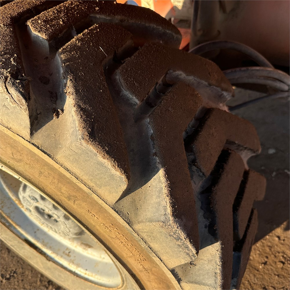 Nacelle télescopique JLG 460 SJ: photos 37 Nacelle télescopique JLG 460 SJ: photos 37