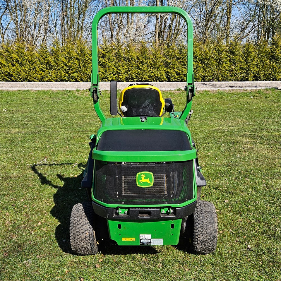 John Deere 1550 TerrainCut - Motofaucheuse: photos 4 John Deere 1550 TerrainCut - Motofaucheuse: photos 4