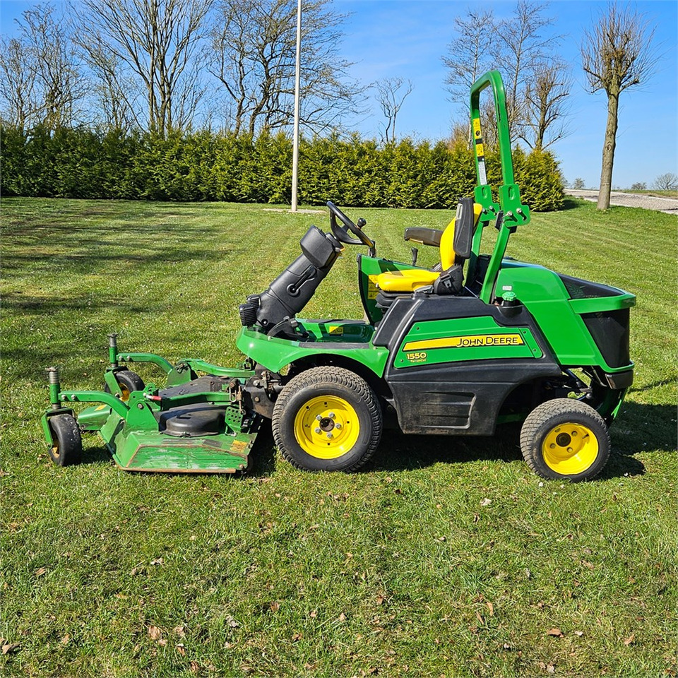 John Deere 1550 TerrainCut - Motofaucheuse: photos 2 John Deere 1550 TerrainCut - Motofaucheuse: photos 2