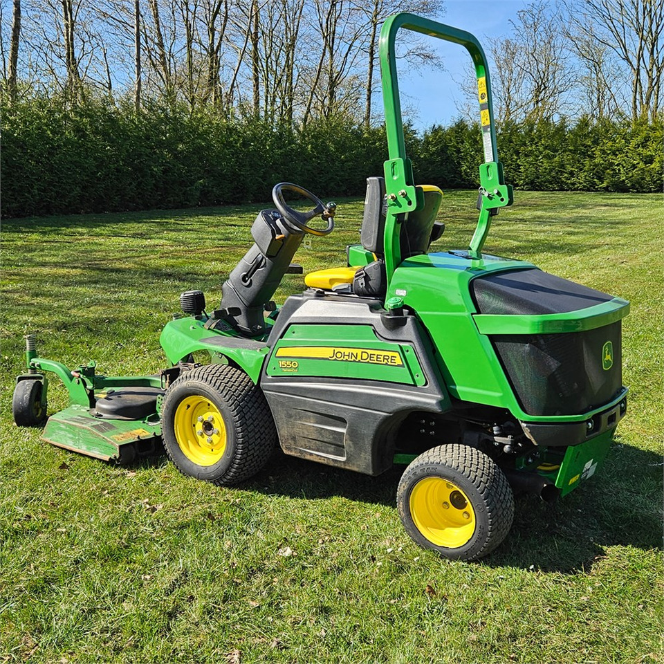 John Deere 1550 TerrainCut - Motofaucheuse: photos 3 John Deere 1550 TerrainCut - Motofaucheuse: photos 3