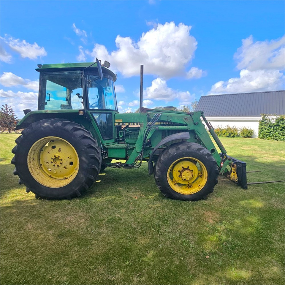 John Deere 3140 - Tracteur agricole: photos 5 John Deere 3140 - Tracteur agricole: photos 5