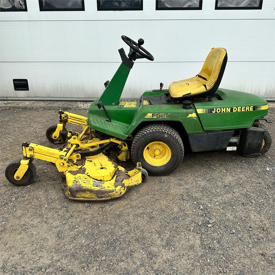 John Deere F525 FM - Motofaucheuse: photos 2 John Deere F525 FM - Motofaucheuse: photos 2