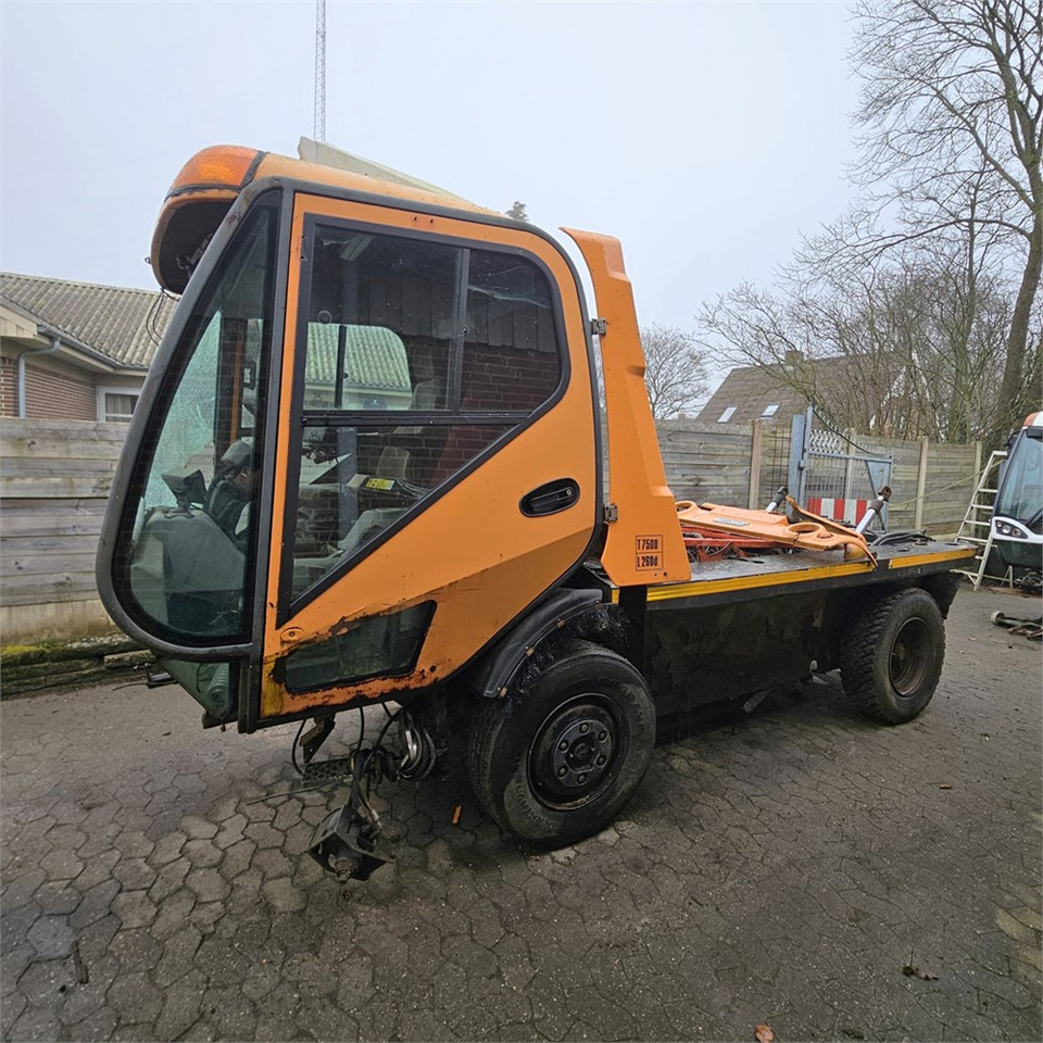 Johnston Sweepers 5000 - Balayeuse de voirie: photos 1 Johnston Sweepers 5000 - Balayeuse de voirie: photos 1