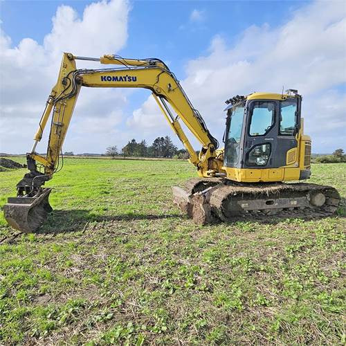 Komatsu FC118 MR-8 - Pelle sur chenille: photos 2 Komatsu FC118 MR-8 - Pelle sur chenille: photos 2