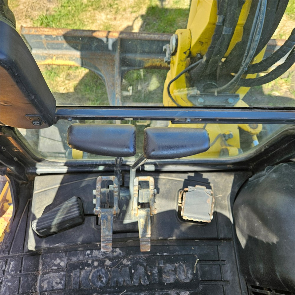 Mini pelle Komatsu PC 55 MR-3: photos 16