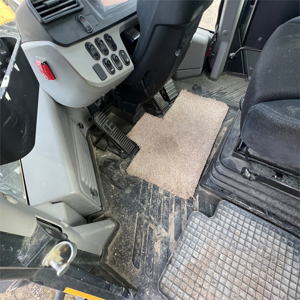 Chargeuse sur pneus Komatsu WA480-8: photos 25