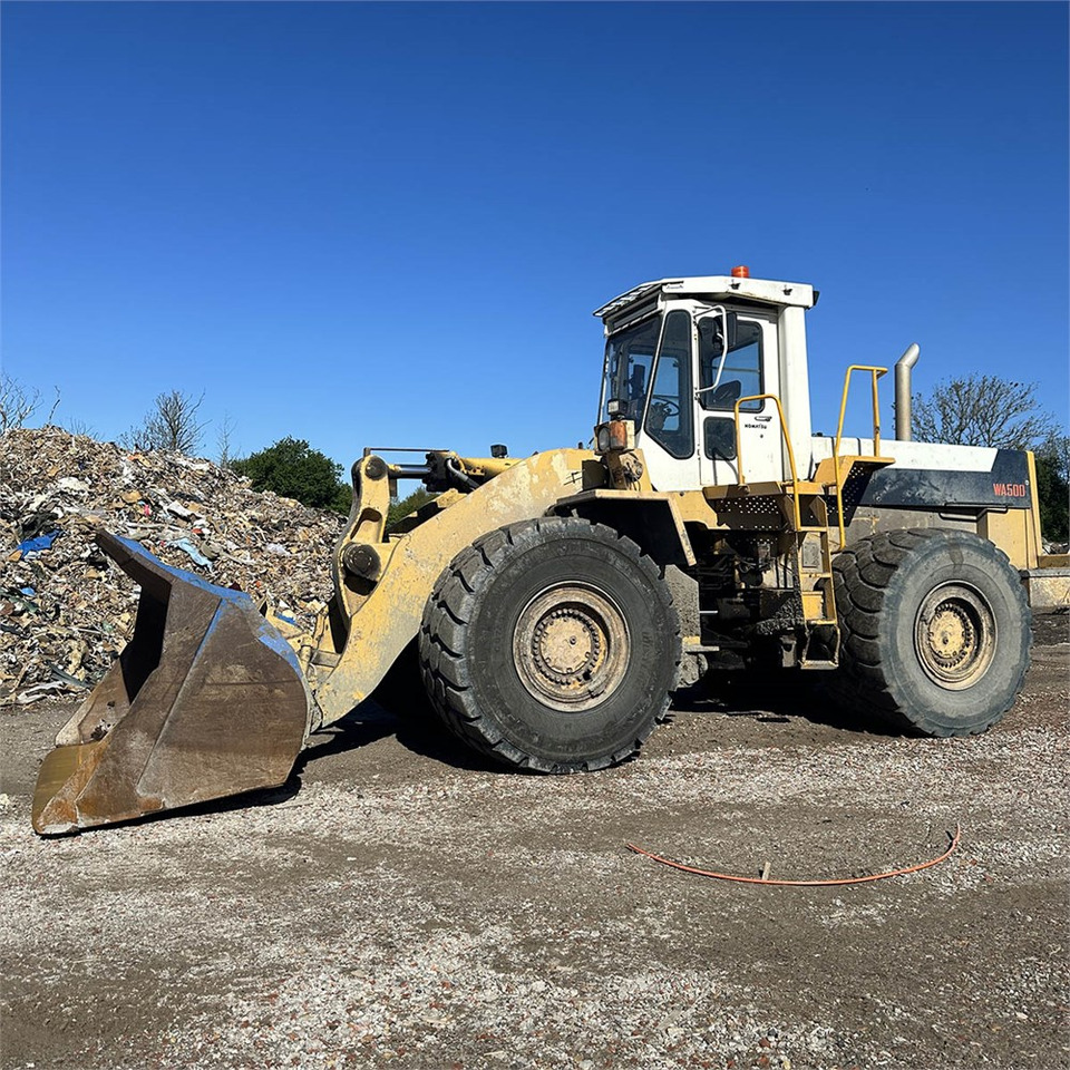 Komatsu WA500-1 - Chargeuse sur pneus: photos 1 Komatsu WA500-1 - Chargeuse sur pneus: photos 1