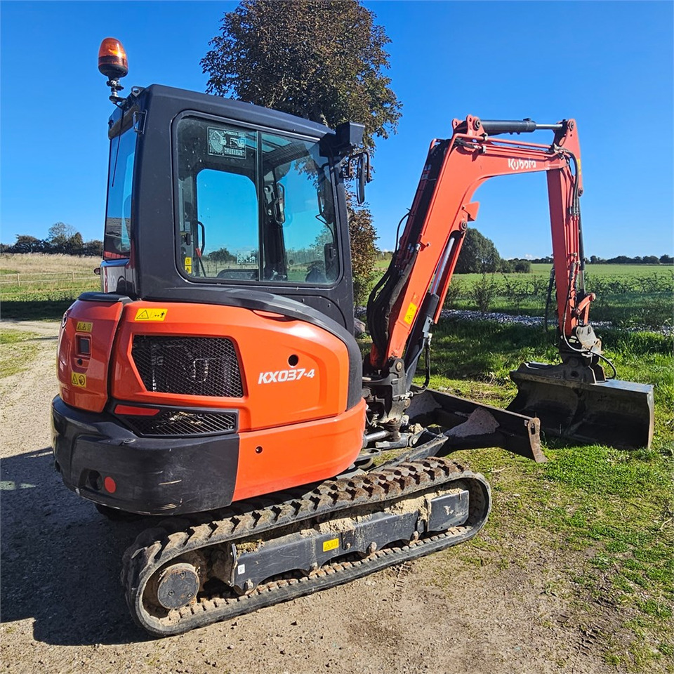 Kubota KX037-4 - Mini pelle: photos 4 Kubota KX037-4 - Mini pelle: photos 4