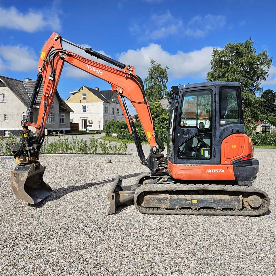 Kubota KX057-4 - Mini pelle: photos 1 Kubota KX057-4 - Mini pelle: photos 1