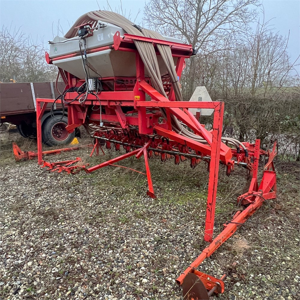 Kuhn Venta Ti - Semoir/ Planteuse: photos 1 Kuhn Venta Ti - Semoir/ Planteuse: photos 1