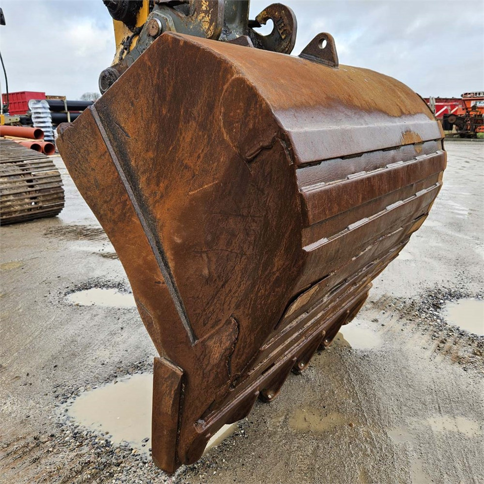 Pelle sur chenille Liebherr R944B HD-SL Litronic: photos 32 Pelle sur chenille Liebherr R944B HD-SL Litronic: photos 32