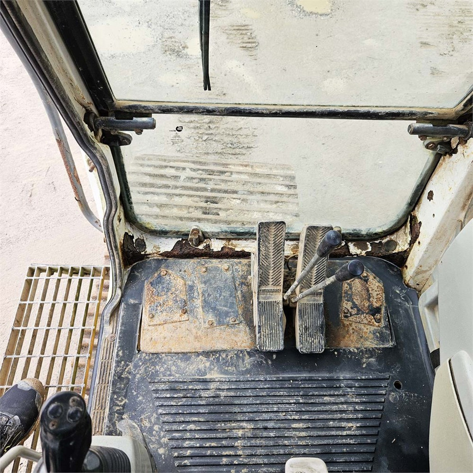 Pelle sur chenille Liebherr R944B HD-SL Litronic: photos 12 Pelle sur chenille Liebherr R944B HD-SL Litronic: photos 12