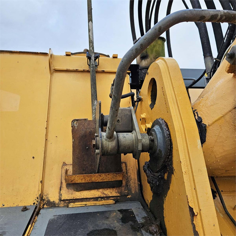 Pelle sur chenille Liebherr R944B HD-SL Litronic: photos 28 Pelle sur chenille Liebherr R944B HD-SL Litronic: photos 28