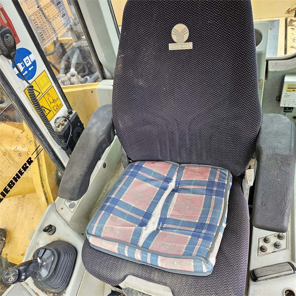 Pelle sur chenille Liebherr R944B HD-SL Litronic: photos 11 Pelle sur chenille Liebherr R944B HD-SL Litronic: photos 11