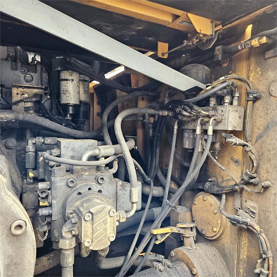 Pelle sur chenille Liebherr R944B HD-SL Litronic: photos 36 Pelle sur chenille Liebherr R944B HD-SL Litronic: photos 36