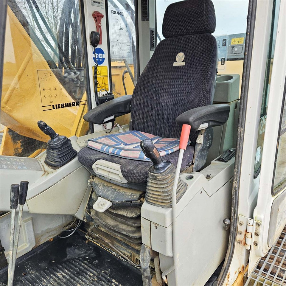 Pelle sur chenille Liebherr R944B HD-SL Litronic: photos 10 Pelle sur chenille Liebherr R944B HD-SL Litronic: photos 10