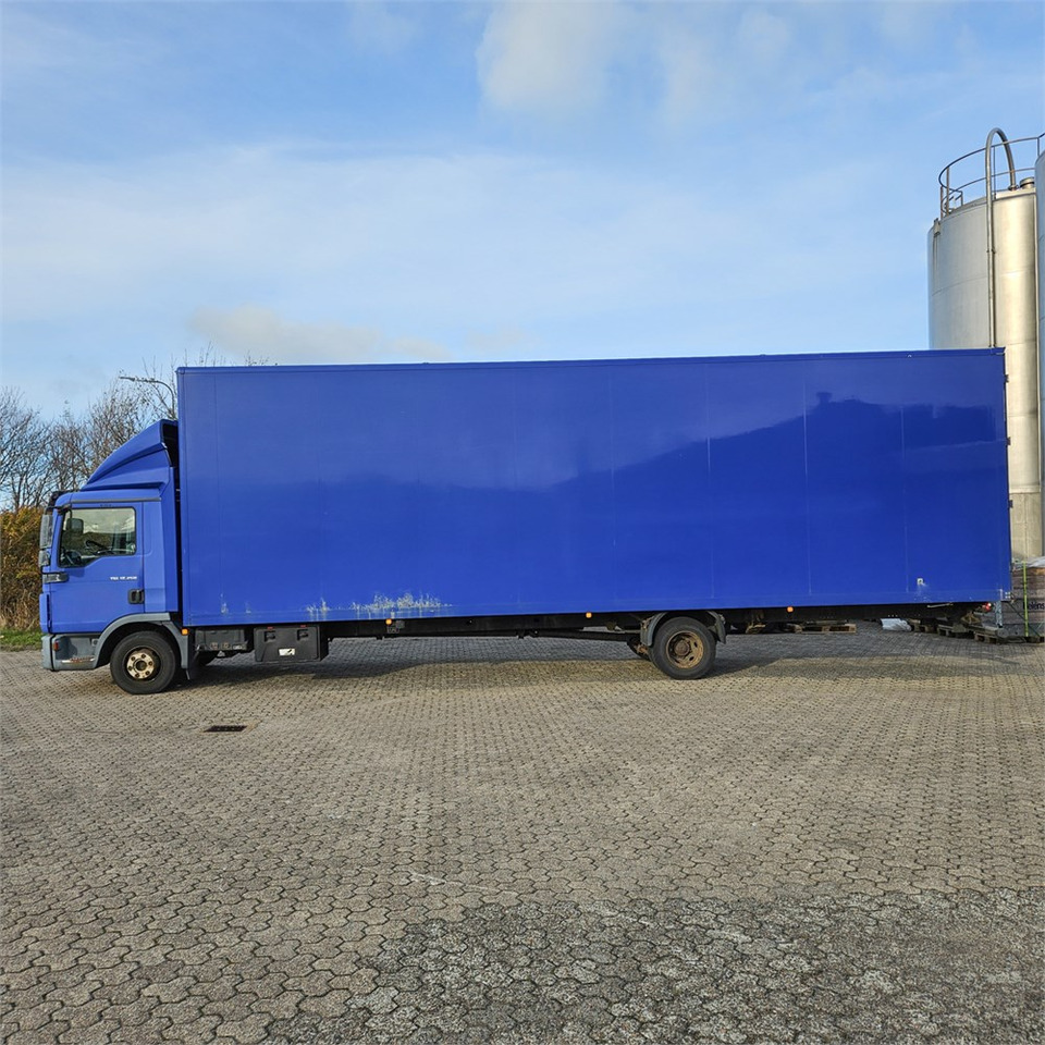 MAN TGL 12.250 - Camion fourgon: photos 3 MAN TGL 12.250 - Camion fourgon: photos 3