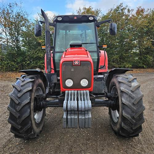 Massey Ferguson 5465 - Tracteur agricole: photos 4 Massey Ferguson 5465 - Tracteur agricole: photos 4