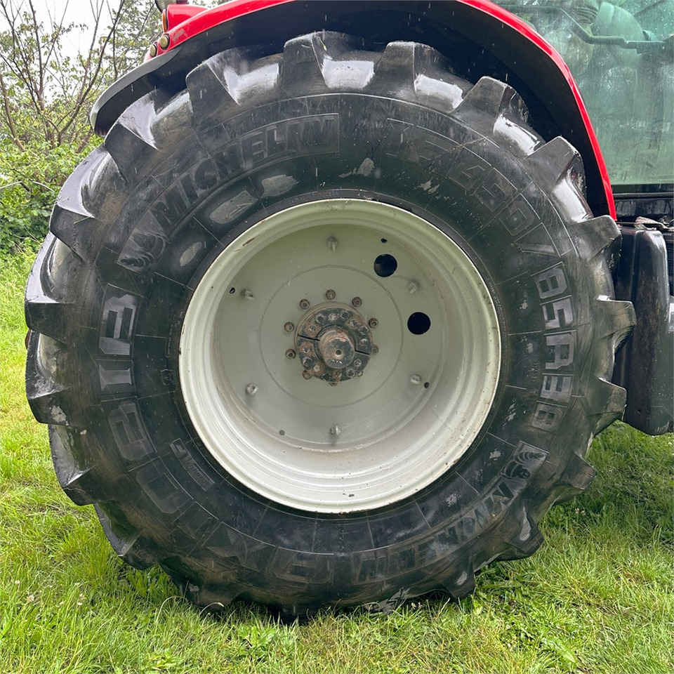 Tracteur agricole Massey Ferguson MF8460 Dyna-VT: photos 41