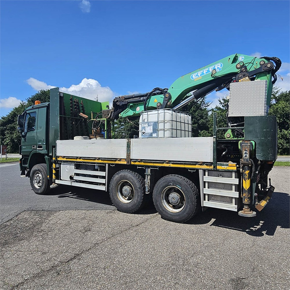 Mercedes Actros 3341 A BlueTec 5 - Camion plateau, Camion grue: photos 3 Mercedes Actros 3341 A BlueTec 5 - Camion plateau, Camion grue: photos 3