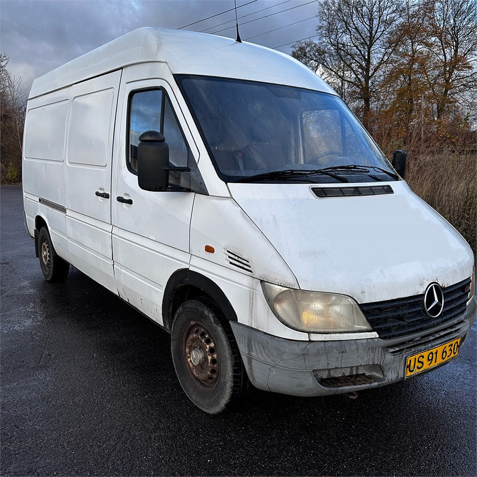 Mercedes SPRINTER 316 CDI-35 - Fourgon utilitaire: photos 1 Mercedes SPRINTER 316 CDI-35 - Fourgon utilitaire: photos 1