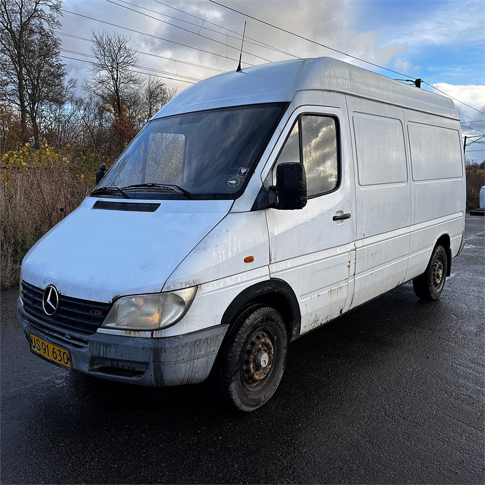 Mercedes SPRINTER 316 CDI-35 - Fourgon utilitaire: photos 3 Mercedes SPRINTER 316 CDI-35 - Fourgon utilitaire: photos 3