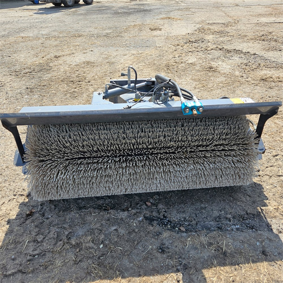 Multione Duo 12,5 - Brosse: photos 2 Multione Duo 12,5 - Brosse: photos 2