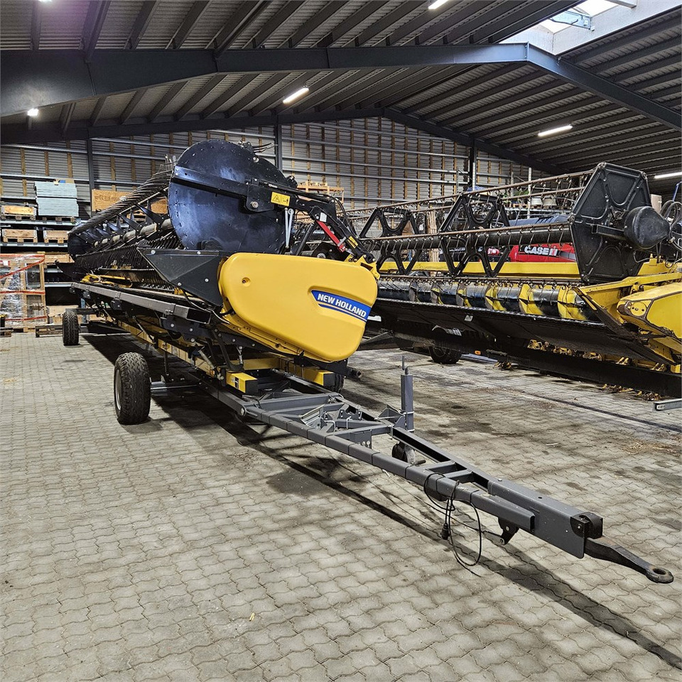 New Holland CT14 - Matériel de récolte: photos 1 New Holland CT14 - Matériel de récolte: photos 1