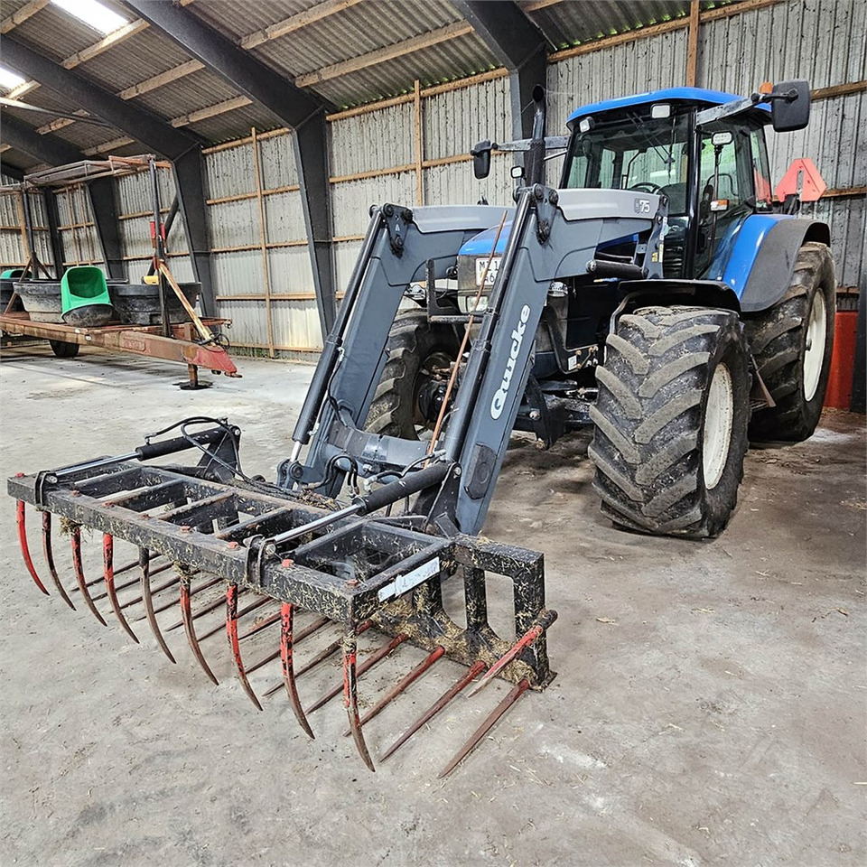 New Holland TM 190 4WD - Tracteur agricole: photos 3 New Holland TM 190 4WD - Tracteur agricole: photos 3