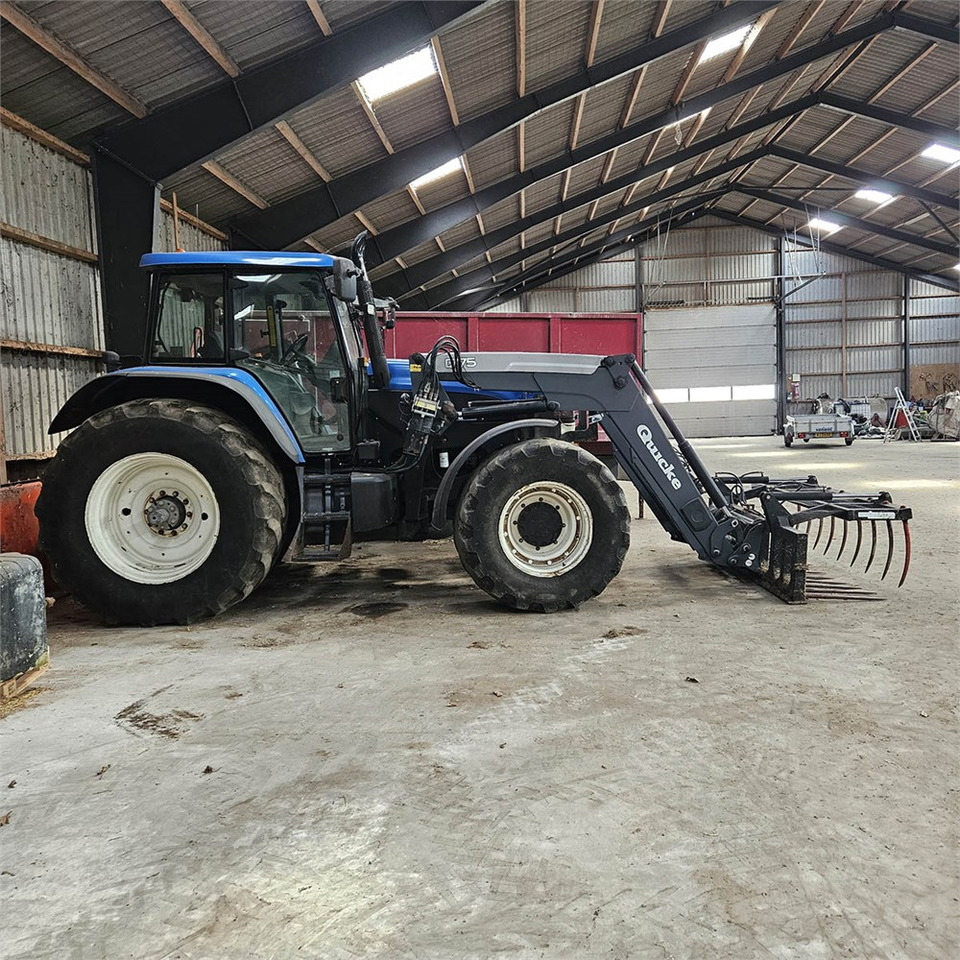 New Holland TM 190 4WD - Tracteur agricole: photos 4 New Holland TM 190 4WD - Tracteur agricole: photos 4