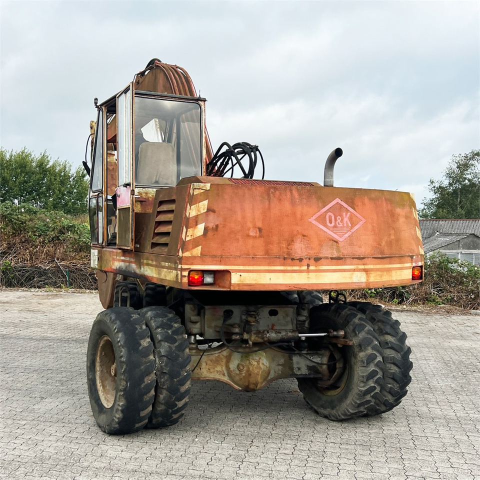 O&K MH4 FA2 - Pelle sur pneus: photos 4 O&K MH4 FA2 - Pelle sur pneus: photos 4