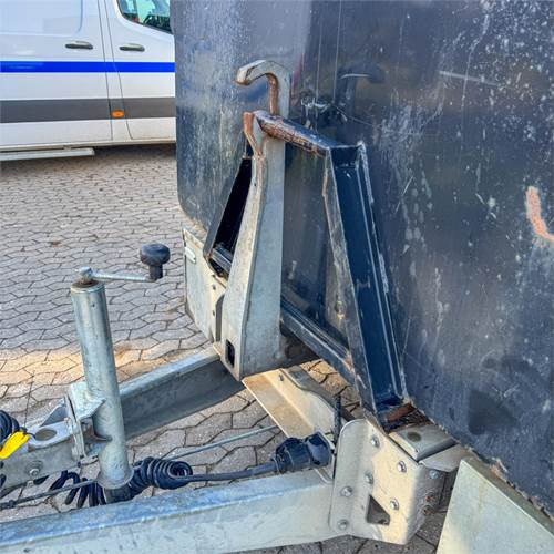 Remorque voiture PHV ECE-R13: photos 8 Remorque voiture PHV ECE-R13: photos 8