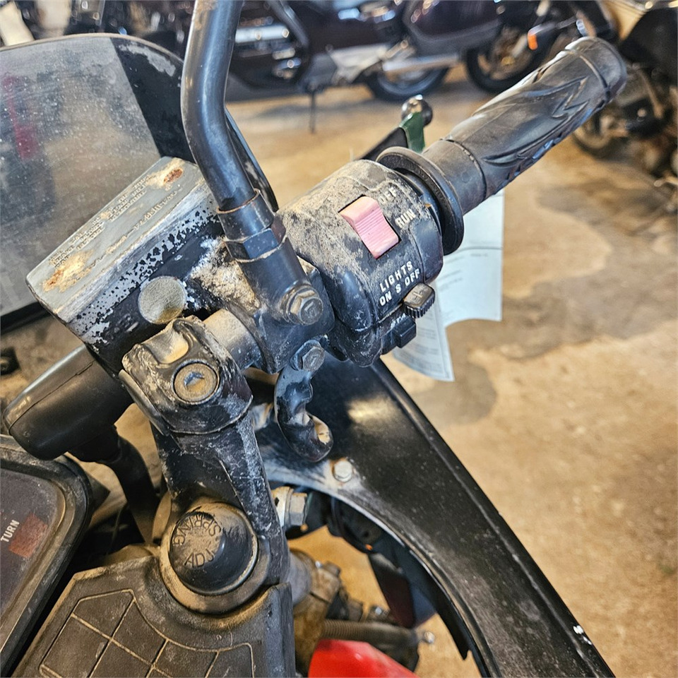 Motocyclette Suzuki GR72A: photos 13