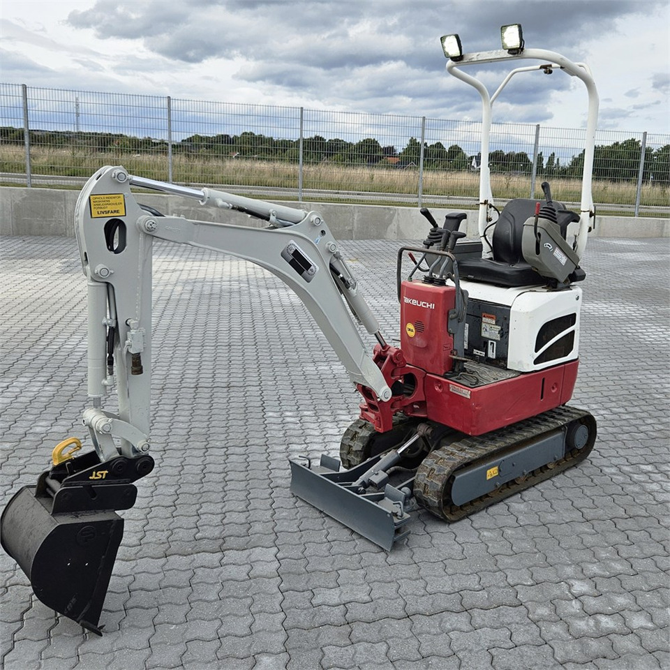 Takeuchi TB210 R - Mini pelle: photos 2 Takeuchi TB210 R - Mini pelle: photos 2